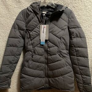 10BW.- Bench Citytherapy Women’s Jacket. Size Small.